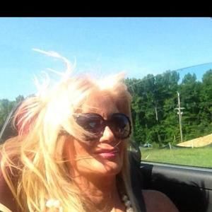 Meet your Posher, Antoinette